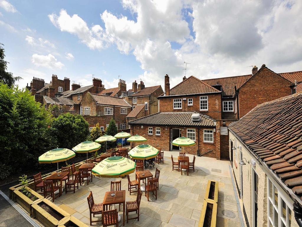 Bed and Breakfast The Gillygate Pub York Exterior foto